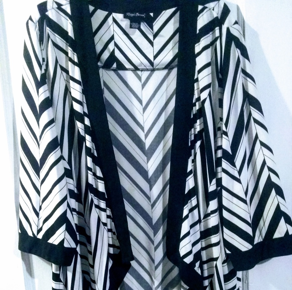 Maggie Barnes Cardigan